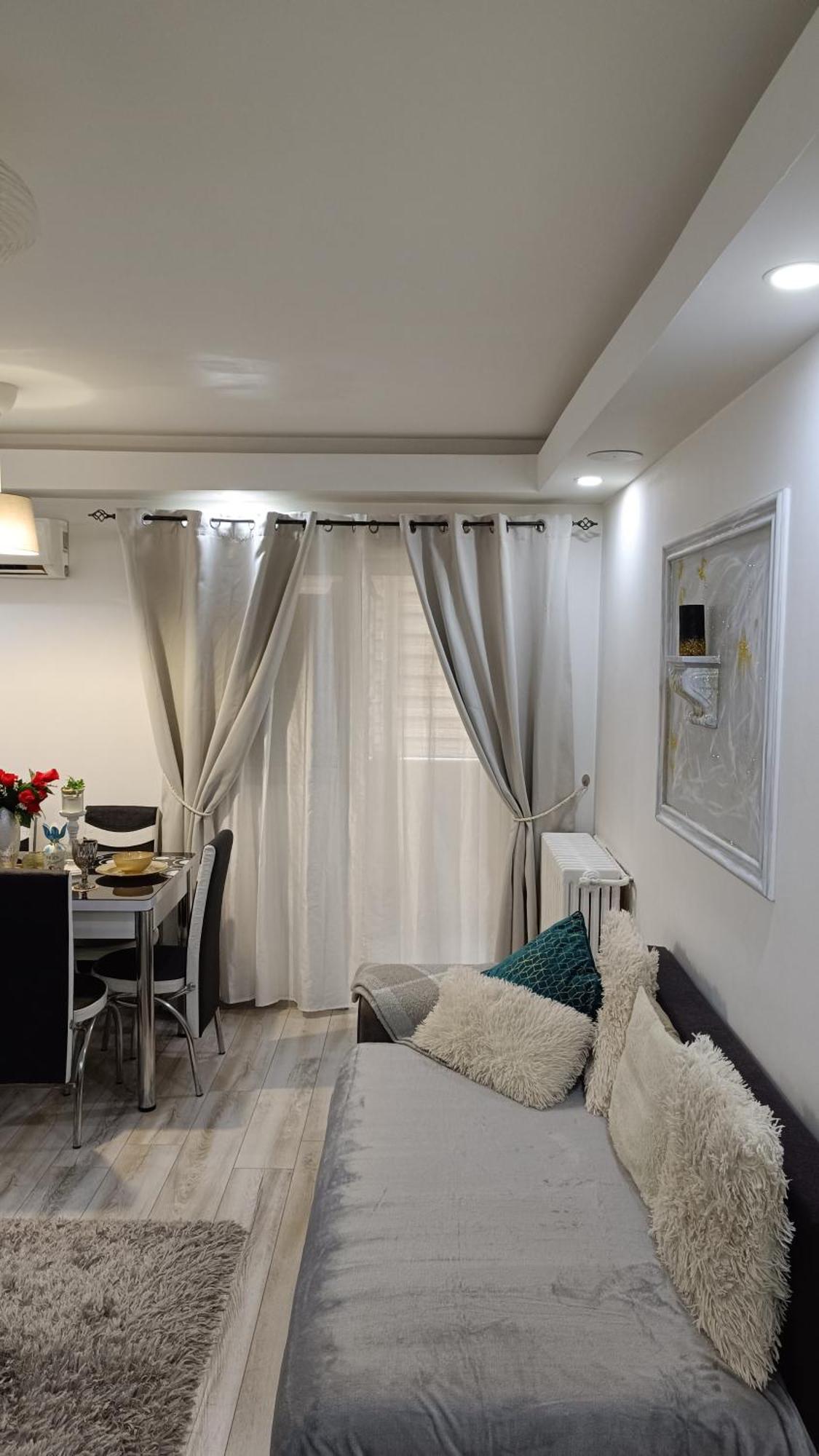 בוקרשט Sistem Apartament 3 Camere! מראה חיצוני תמונה
